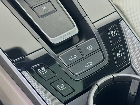 Used 2023 Porsche 911 Carrera 4S image 19