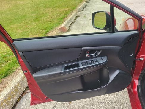 Used 2014 Subaru Impreza 2.0i Premium w/ All-Weather Package w/CVT image 27