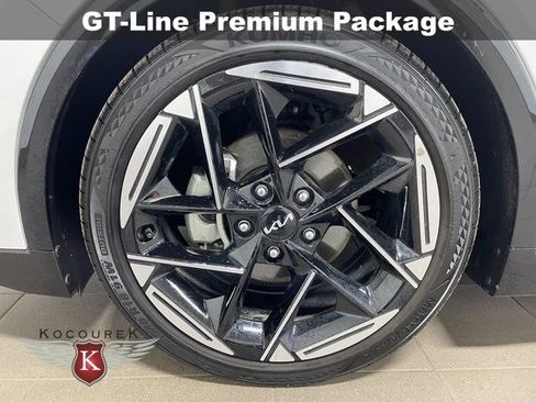 Used 2025 Kia K4 GT-Line w/ GT-Line Premium Package FWD image 8