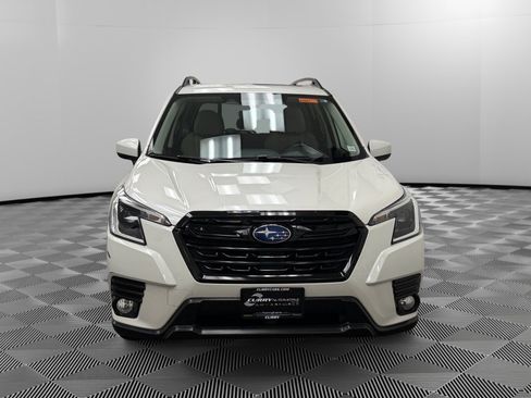 Certified 2022 Subaru Forester Premium image 8