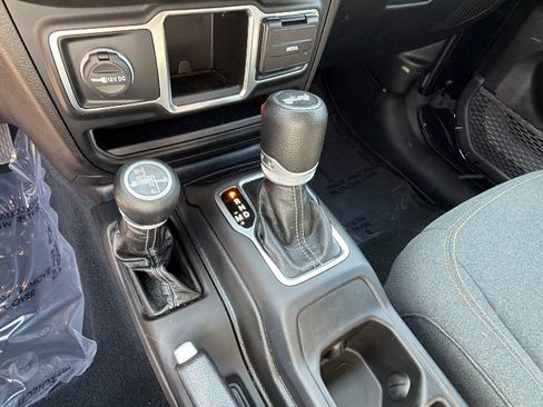 Used 2024 Jeep Wrangler Sport image 30