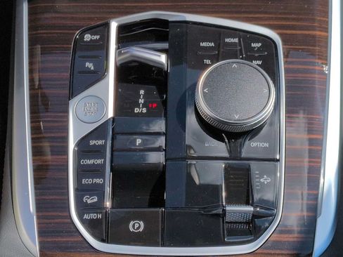 Used 2026 BMW X7 xDrive40i AWD/4WD image 35