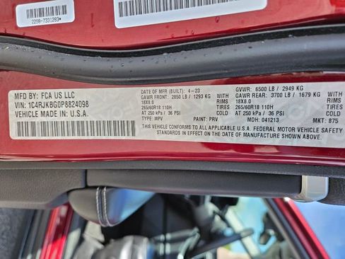 Used 2023 Jeep Grand Cherokee L Limited image 30