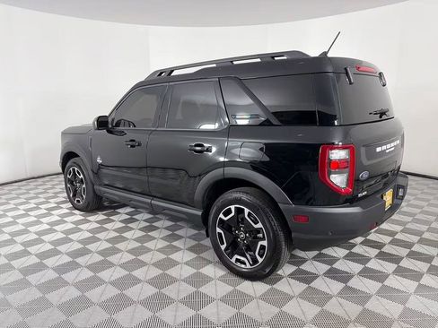 Used 2024 Ford Bronco Sport Outer Banks w/ Tech Package image 3