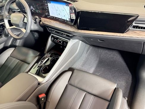 New 2025 Audi Q5 Premium Plus image 26