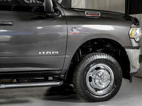 Used 2024 RAM 3500 Big Horn w/ Heated Seats & Wheel Group AWD/4WD image 7