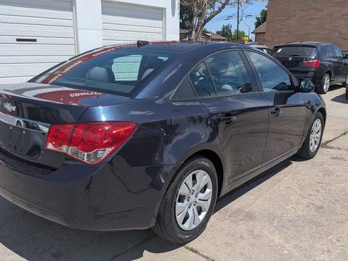 Used 2014 Chevrolet Cruze LS FWD image 5