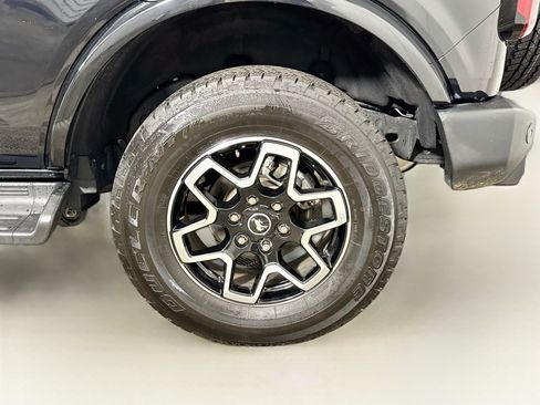 Used 2025 Ford Bronco Outer Banks AWD/4WD image 29