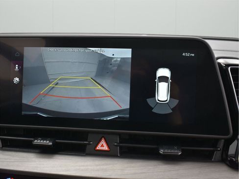 Used 2025 Kia Sportage X-Line w/ Premium Package image 20