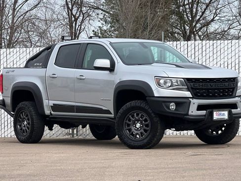 Used 2020 Chevrolet Colorado ZR2 w/ Colorado ZR2 Bison Edition AWD/4WD image 2