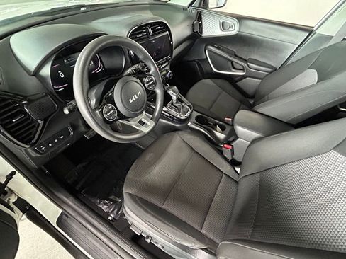 Used 2023 Kia Soul S image 41