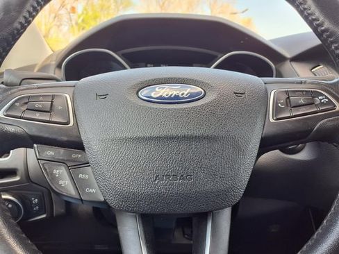 Used 2015 Ford Focus Titanium w/ Titanium Cold Weather Package FWD image 16