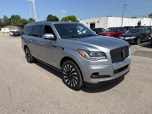 Used 2024 Lincoln Navigator L Black Label AWD/4WD image 1