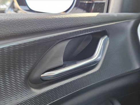 New 2025 Jeep Grand Cherokee Altitude image 13