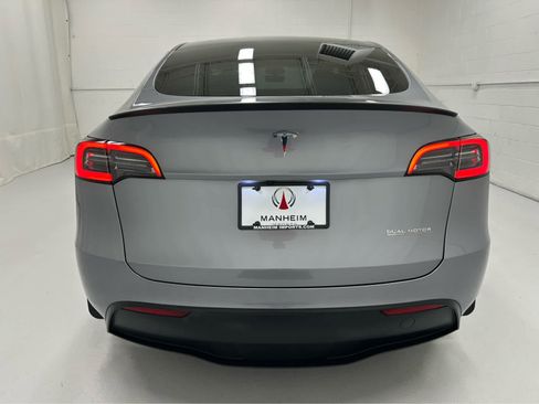 Used 2025 Tesla Model Y Performance AWD/4WD image 5