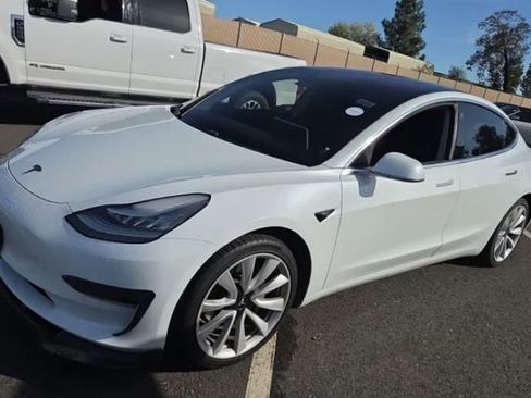 Used 2018 Tesla Model 3 Long Range image 2