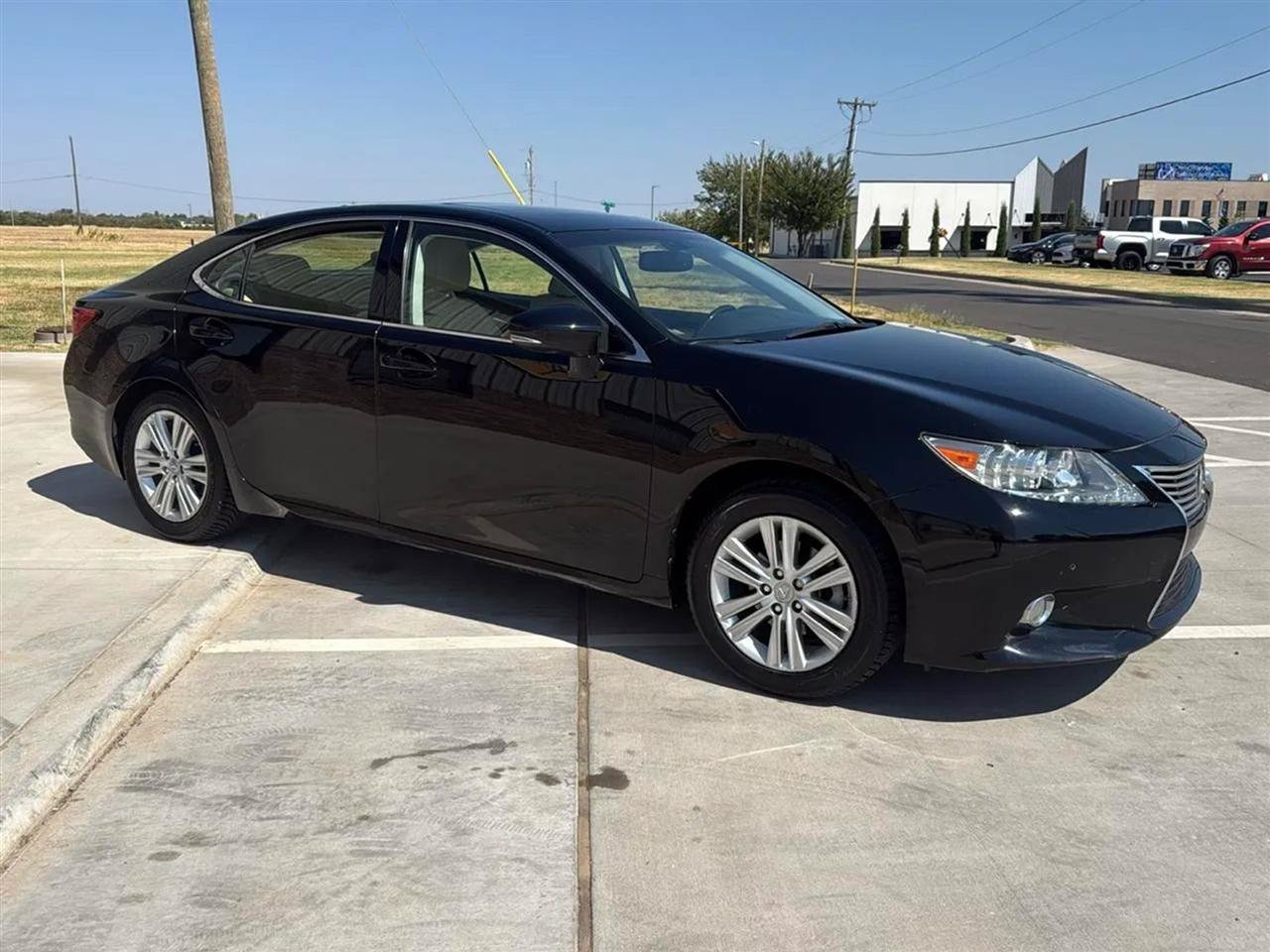 Used 2014 Lexus ES 350 w/ Premium Package FWD image 8