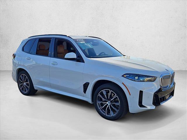 Certified 2025 BMW X5 xDrive40i w/ M Sport Package AWD/4WD image 3
