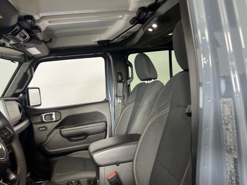 Used 2025 Jeep Wrangler Sport S 4xe image 20