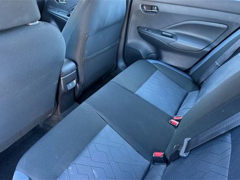 Used 2025 Nissan Versa SV image 12