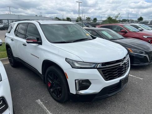 Used 2022 Chevrolet Traverse Premier w/ Redline Edition AWD/4WD image 1