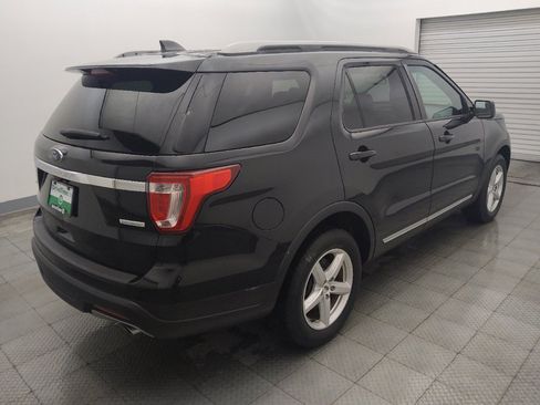 Used 2019 Ford Explorer XLT FWD image 9