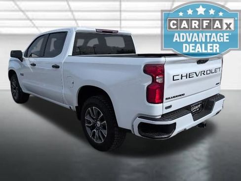 Used 2023 Chevrolet Silverado 1500 RST image 2