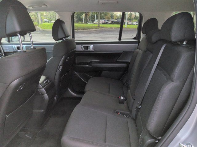 Used 2025 Hyundai Santa Fe SE FWD image 13