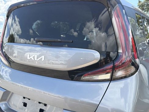 Used 2023 Kia Soul LX FWD image 10