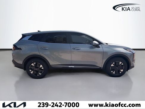 New 2026 Kia Sportage LX FWD image 7