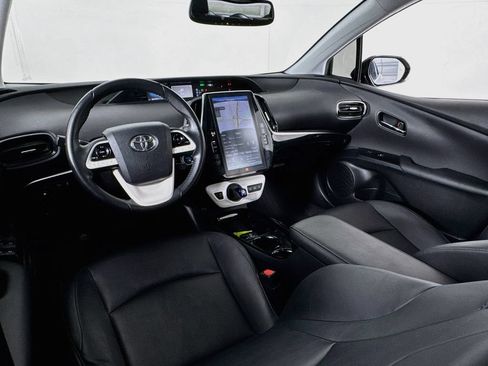 Used 2017 Toyota Prius Prime Advanced FWD image 26