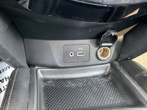 Used 2018 Nissan Rogue SL w/ Premium Package AWD/4WD image 17