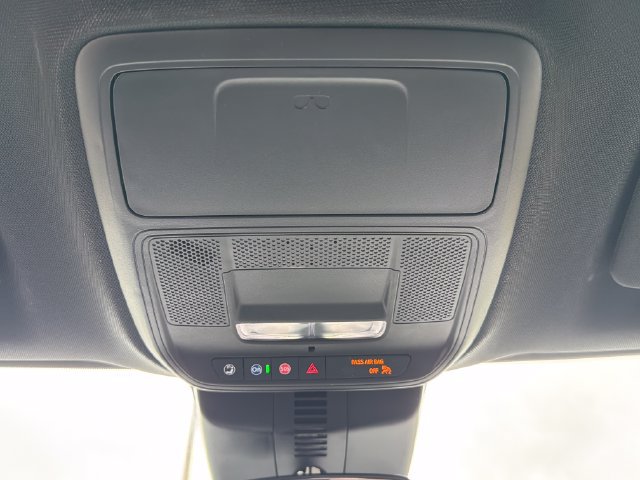 Used 2026 Chevrolet Traverse LT AWD/4WD image 35