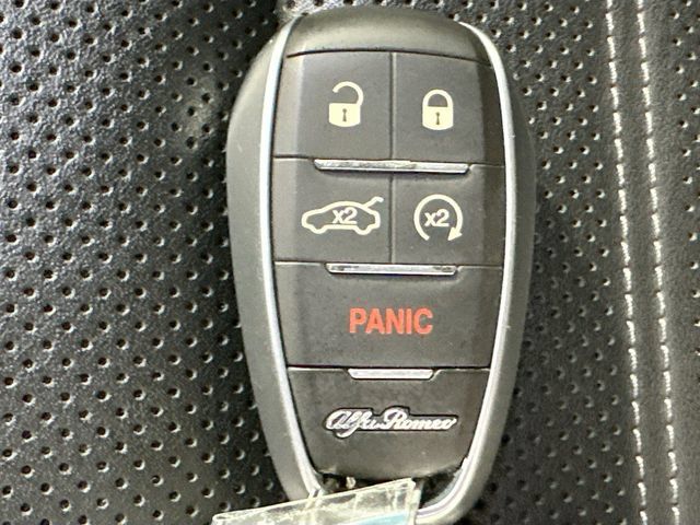 Used 2024 Alfa Romeo Tonale Ti w/ Active Assist Package AWD/4WD image 18