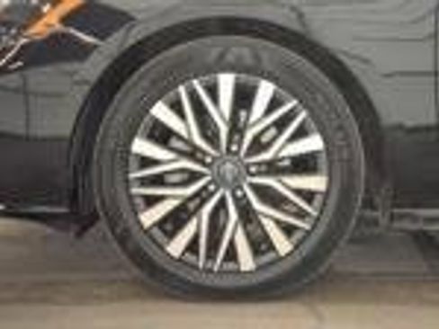 Used 2024 Nissan Altima 2.5 SV image 17