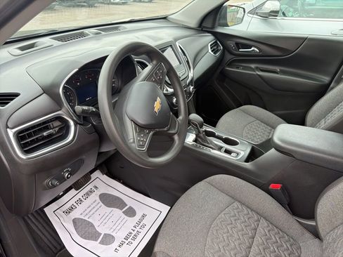 Used 2024 Chevrolet Equinox LT FWD image 16