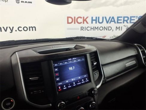 Used 2019 RAM 1500 Big Horn image 25