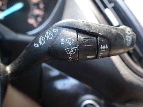 Used 2017 Ford Escape Titanium w/ Equipment Group 301A AWD/4WD image 33