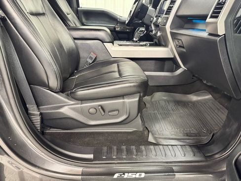 Used 2019 Ford F150 Lariat w/ Equipment Group 502A Luxury AWD/4WD image 11