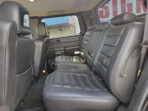 Used 2005 HUMMER H2 SUT w/ Preferred Equipment Group AWD/4WD image 52