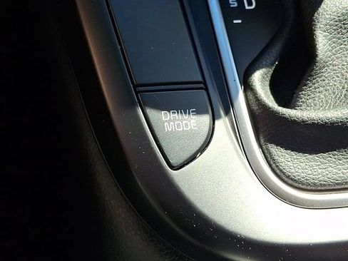 Used 2023 Kia Soul LX w/ LX Technology Package FWD image 23