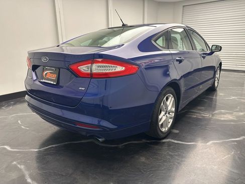 Used 2013 Ford Fusion SE FWD image 3