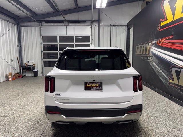 Used 2025 Kia Sorento S w/ Panoramic Sunroof Package FWD image 20