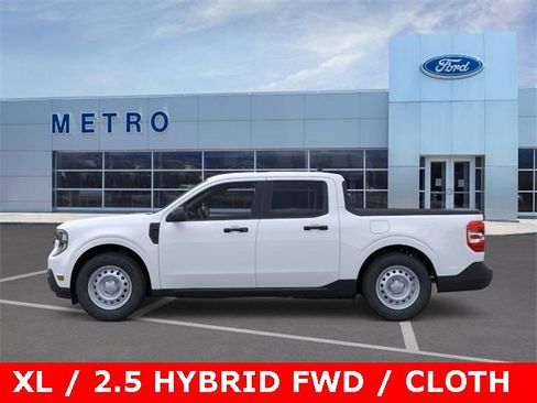 New 2025 Ford Maverick XL image 33