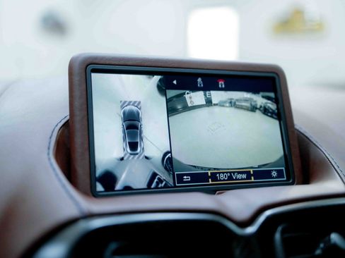 Used 2020 Aston Martin V8 Vantage Coupe image 57