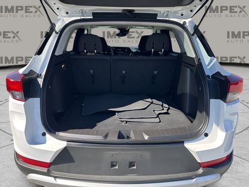 Used 2025 Chevrolet TrailBlazer LT image 25