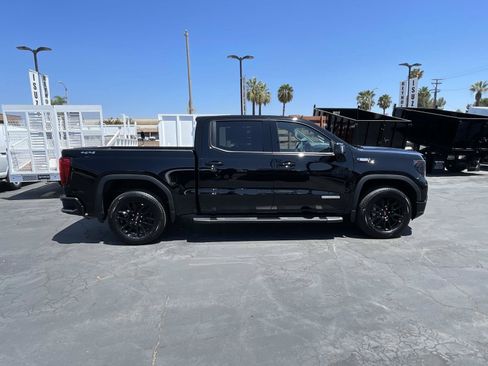 New 2026 GMC Sierra 1500 Elevation w/ Elevation Premium Package AWD/4WD image 4