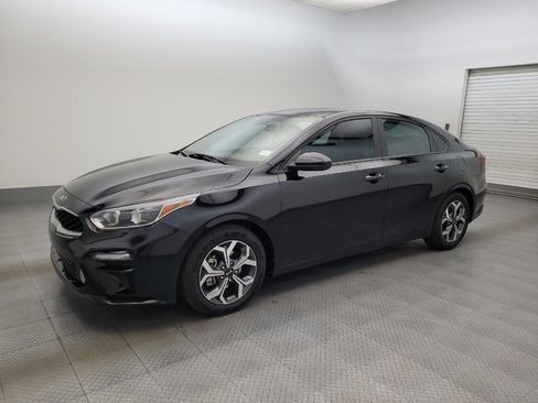 Used 2021 Kia Forte LXS FWD image 2