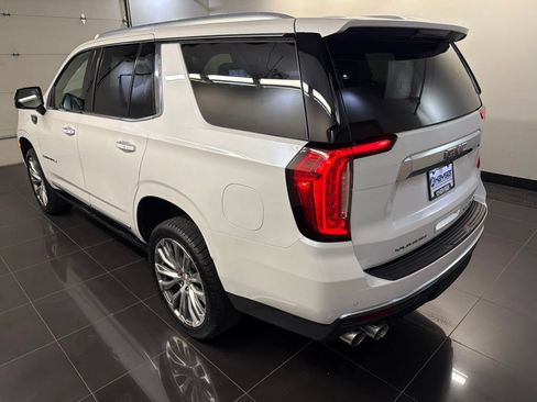 Used 2021 GMC Yukon Denali w/ Denali Premium Package AWD/4WD image 4
