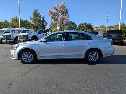 Used 2017 Volkswagen Passat 1.8T S FWD image 7